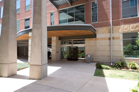Harbor health austin - Jan 22, 2024 · Harbor Health launched in 2022 to bring a new care model to the Central Texas market that integrates ... Harbor Health has served patients in the Austin area 25,000 times with in-clinic ... 